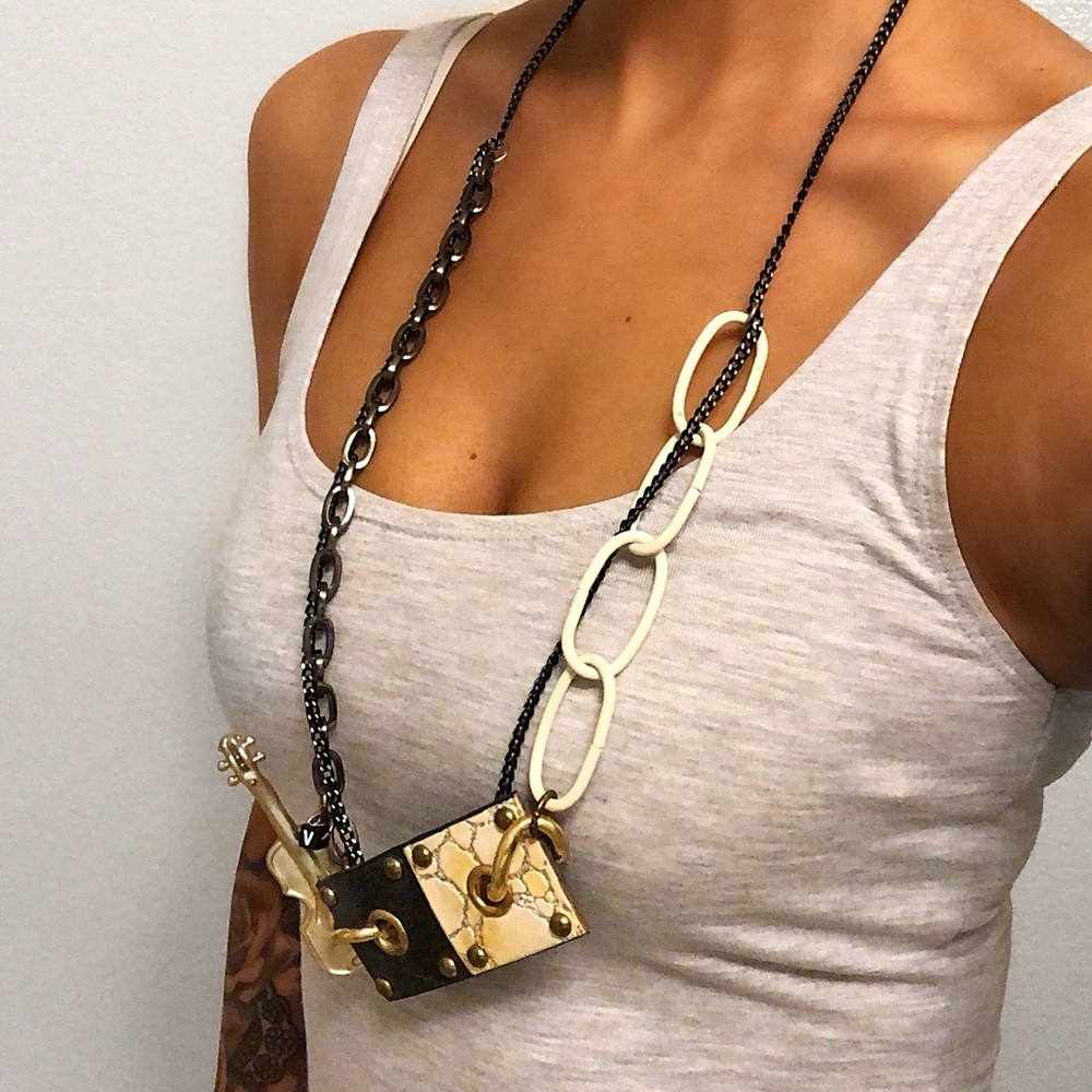 GOLD BLACK LONG CHAIN STATEMENT NECKLACE